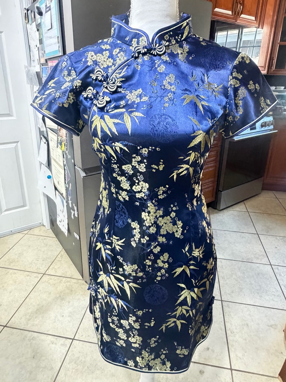 Binh Thuan Fashion Women's Blue Satin Cheong-sam Dress M Mandarin Collar